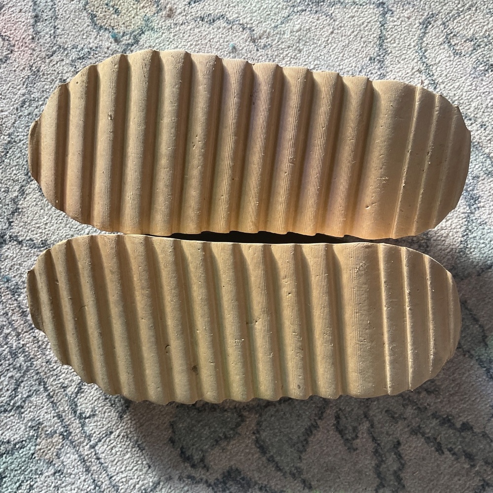 Bryr Clogs Chonk in Black size 7 (lightly worn) - Picture 4 of 5